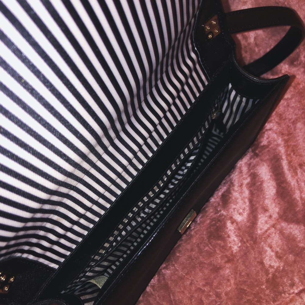 Kate Spade Purse - Picture 2 of 3